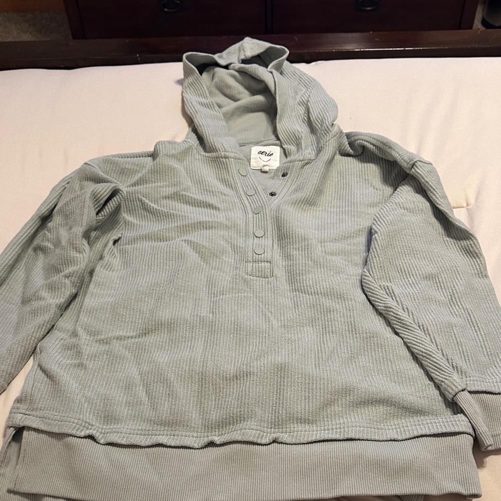 Gray Hooded Long Sleeve Top